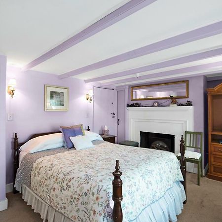 Hargrave House Bed And Breakfast Дойлстаун Екстериор снимка